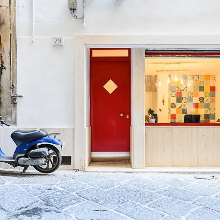 L'aurora Naples